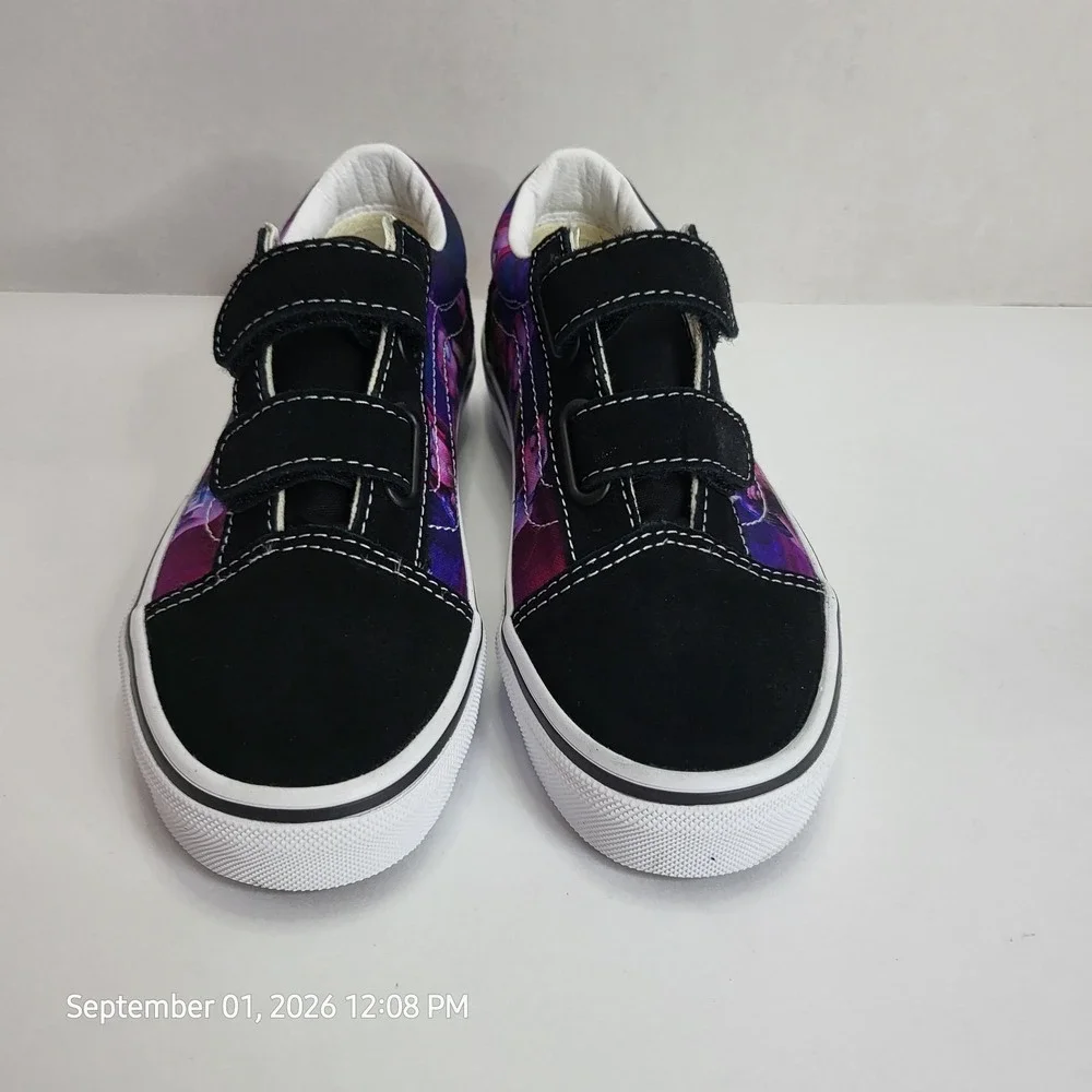 KPop Demon Hunters x Vans Little Kids Old Skool Shoe PS Size 2 NEW